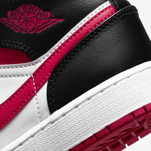 Air Jordan 1 Mid Women’s Sneakers - Picture 14 of 14